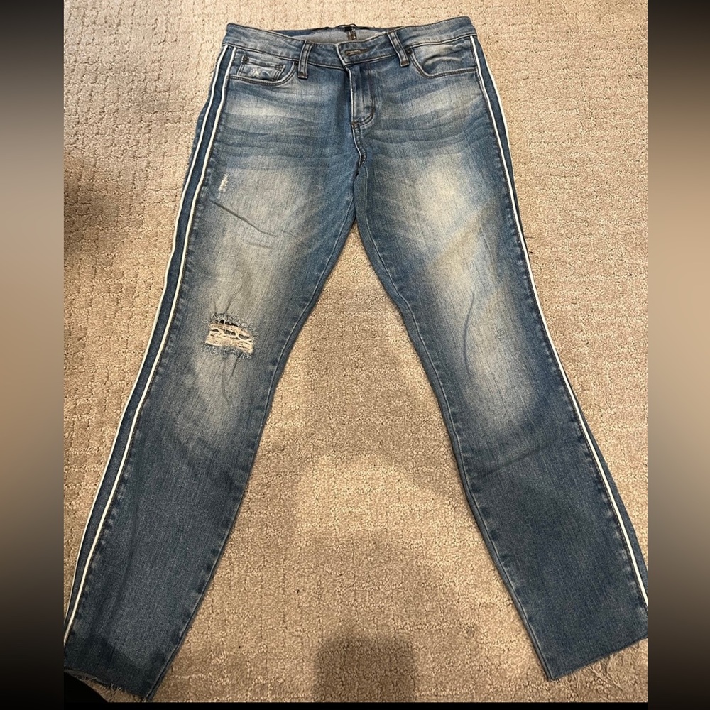 Sts blue jeans with white stripe